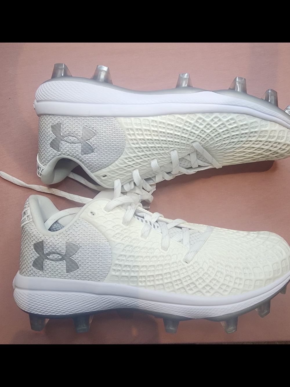 Under Armour NWOB Cleats - Women's Softball/Baseball Cleat NWOB Size 9.5